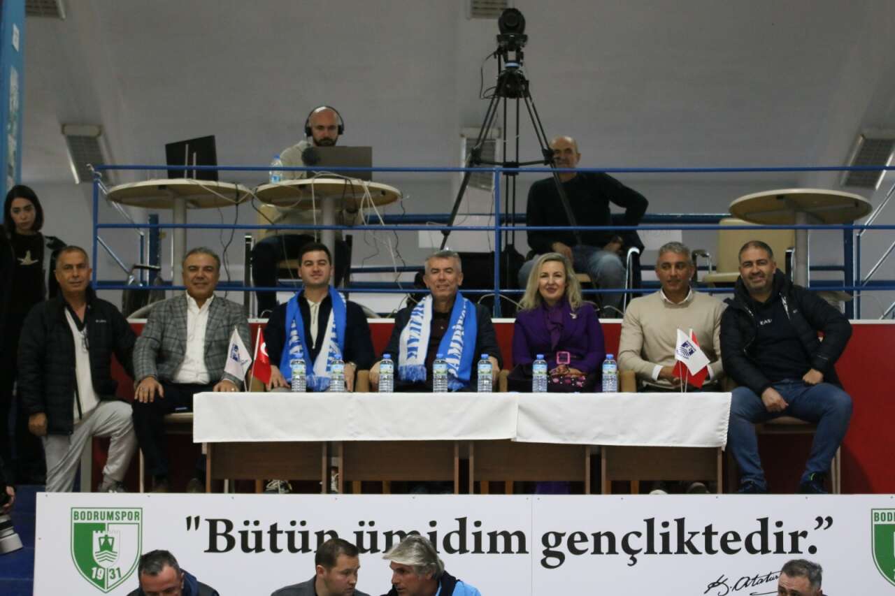 Armada Praxis Yalıkavak, Evinde Hata Yapmadı: Ortahisar Engelini 28-26 ile Aştı 4